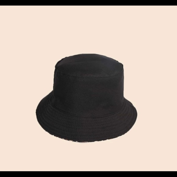 Reversible Leopard Prints Bucket Hat - Picture 3 of 3